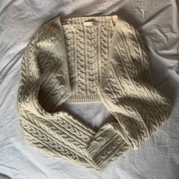 Cable Knit Bolero Set - Picture 4 of 4